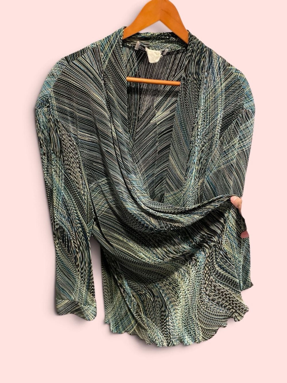 Cute oversized 90s crinkle swirl open front shawl cardigan sweater blouse